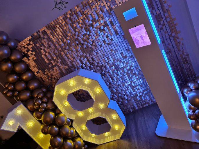 Click to enlarge image photobooth-co-01.jpg Click to enlarge image photobooth-co-01.jpg