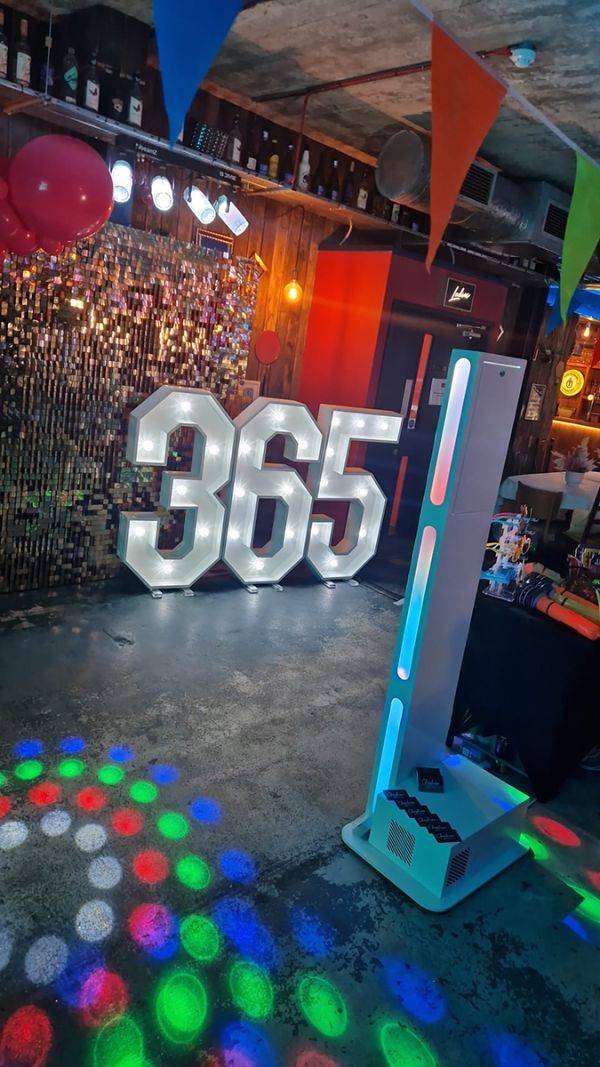 Click to enlarge image photobooth-co-13.jpg Click to enlarge image photobooth-co-13.jpg