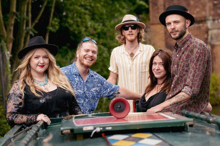 Click to enlarge image swing-beats-01.jpg Click to enlarge image swing-beats-01.jpg