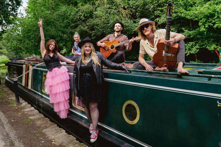 Click to enlarge image swing-beats-04.jpg Click to enlarge image swing-beats-04.jpg