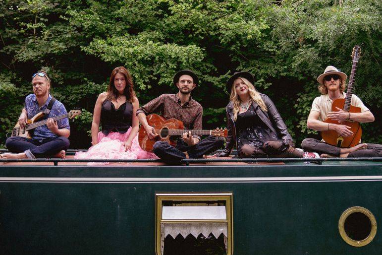 Click to enlarge image swing-beats-07.jpg Click to enlarge image swing-beats-07.jpg