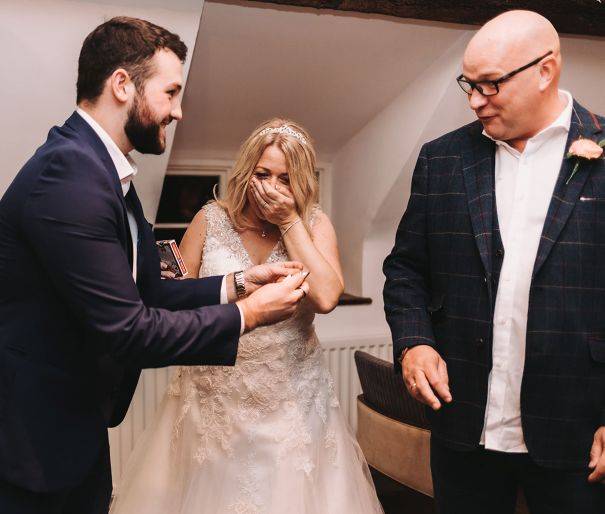 Click to enlarge image oc-magic-08.jpg Click to enlarge image oc-magic-08.jpg