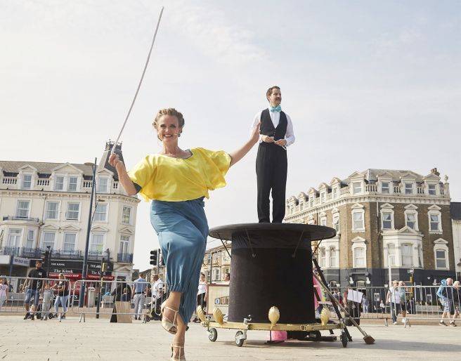 Click to enlarge image cabaret-5.jpg Click to enlarge image cabaret-5.jpg