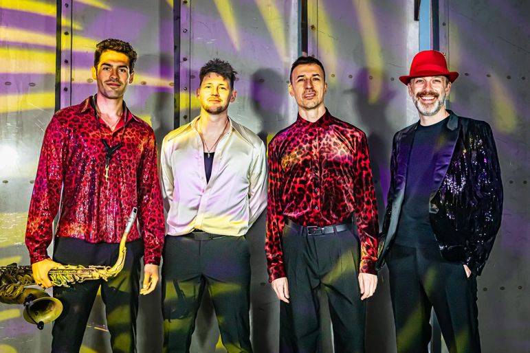 Click to enlarge image prism-05.jpg Click to enlarge image prism-05.jpg