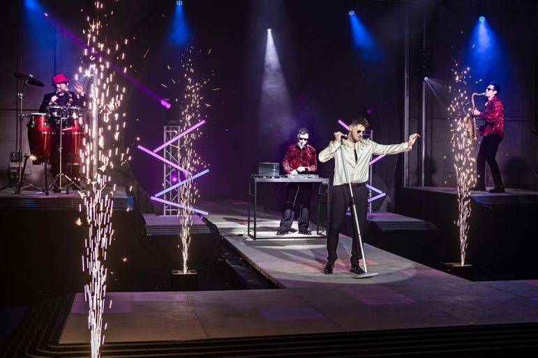 Click to enlarge image prism-06.jpg Click to enlarge image prism-06.jpg