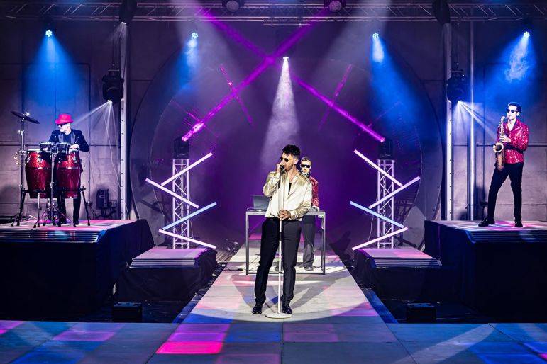 Click to enlarge image prism-07.jpg Click to enlarge image prism-07.jpg