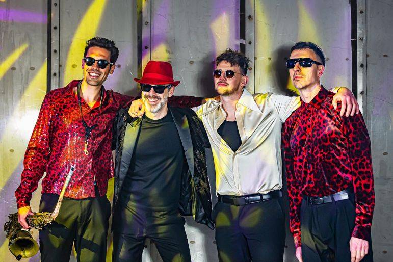 Click to enlarge image prism-08.jpg Click to enlarge image prism-08.jpg