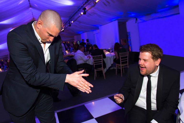 Click to enlarge image the-ipad-magician-03.jpg Click to enlarge image the-ipad-magician-03.jpg