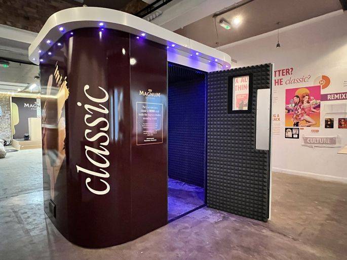 Click to enlarge image pop-up-karaoke-06.jpg Click to enlarge image pop-up-karaoke-06.jpg