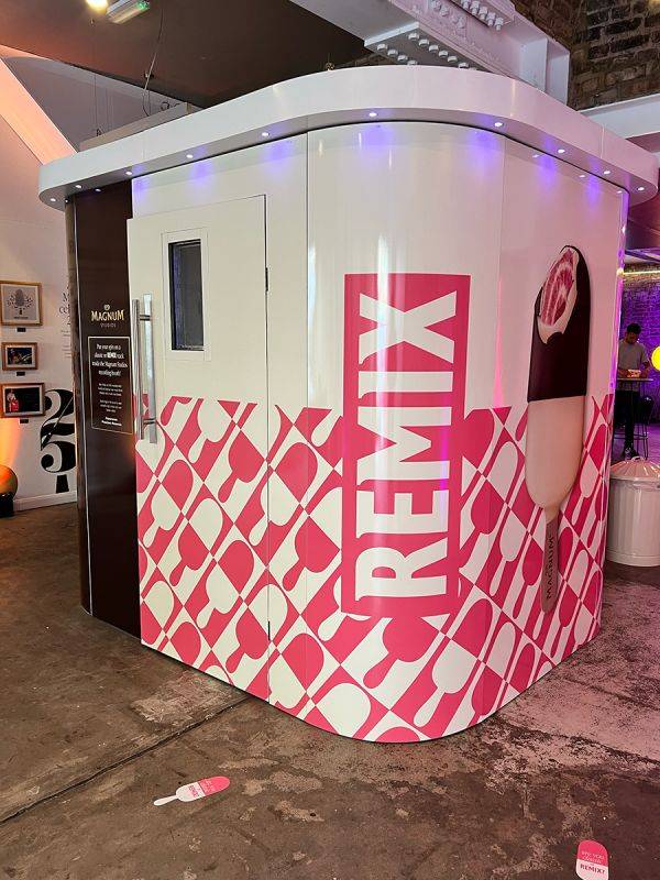 Click to enlarge image pop-up-karaoke-07.jpg Click to enlarge image pop-up-karaoke-07.jpg