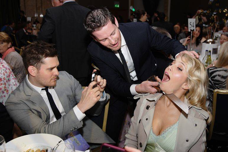 Click to enlarge image celebrity-magician-01.jpg Click to enlarge image celebrity-magician-01.jpg