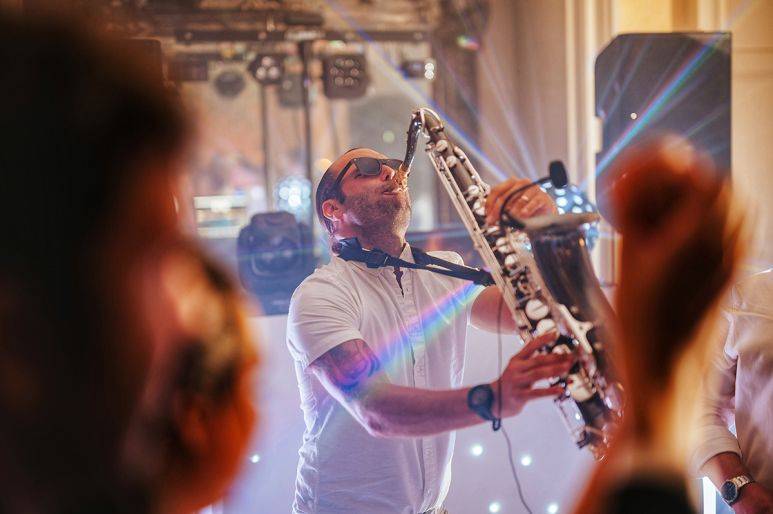 Click to enlarge image jason-sax-01.jpg Click to enlarge image jason-sax-01.jpg