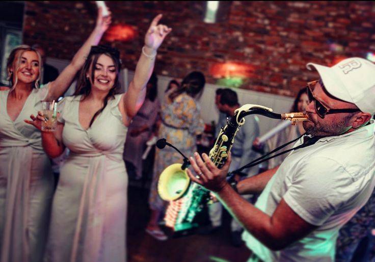 Click to enlarge image jason-sax-08.jpg Click to enlarge image jason-sax-08.jpg