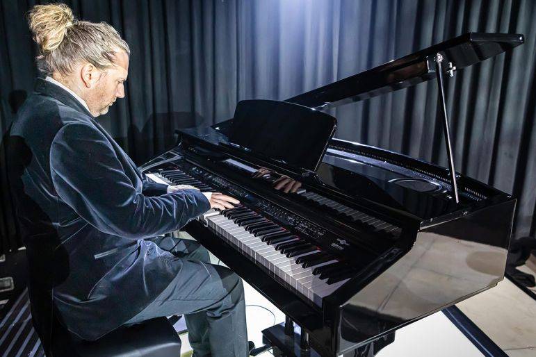 Click to enlarge image simcha-band-01.jpg Click to enlarge image simcha-band-01.jpg