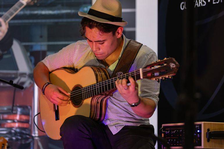 Click to enlarge image brasileiro-06.jpg Click to enlarge image brasileiro-06.jpg