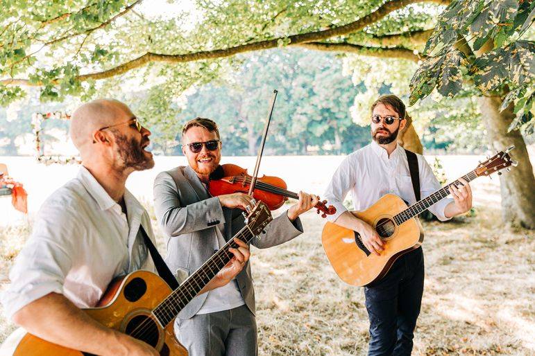 Click to enlarge image all-strung-out-03.jpg