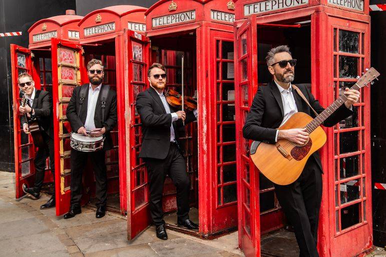 Click to enlarge image all-strung-out-16.jpg