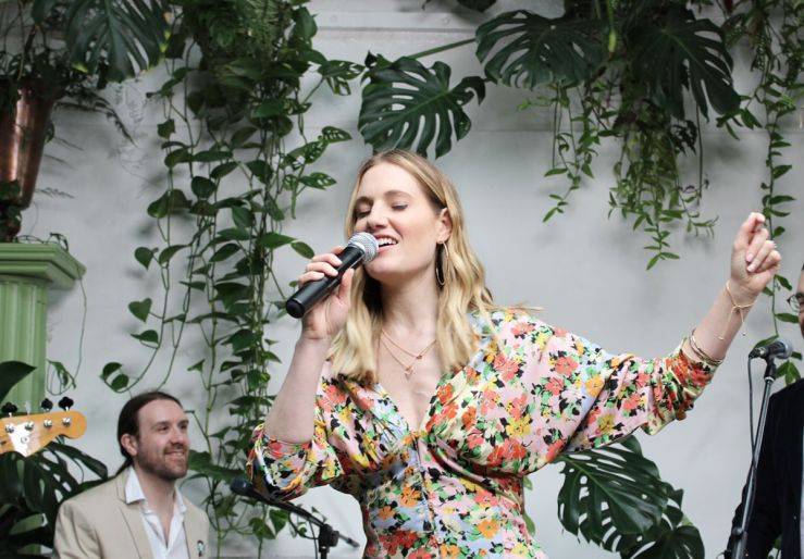 Click to enlarge image reverie-02.jpg