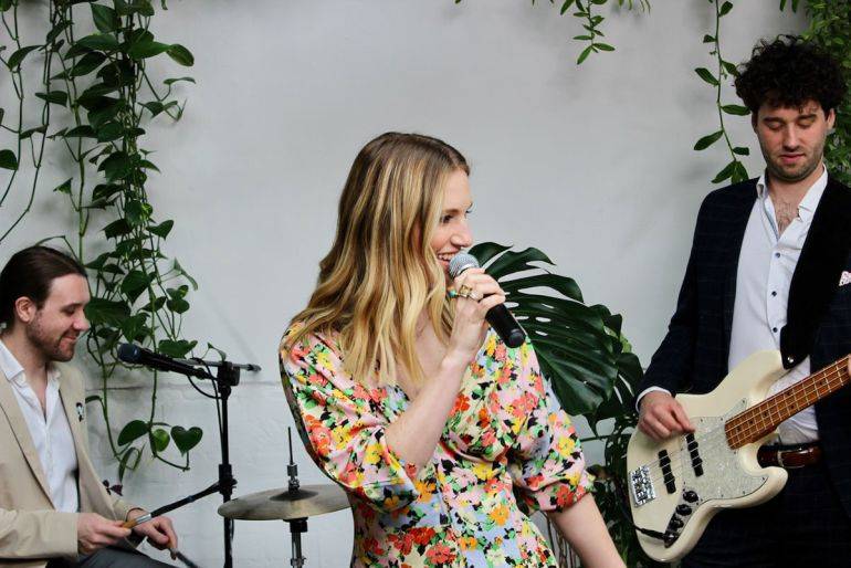 Click to enlarge image reverie-05.jpg