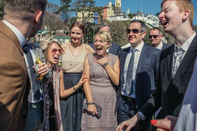 Click to enlarge image close-up-magic-06.jpg