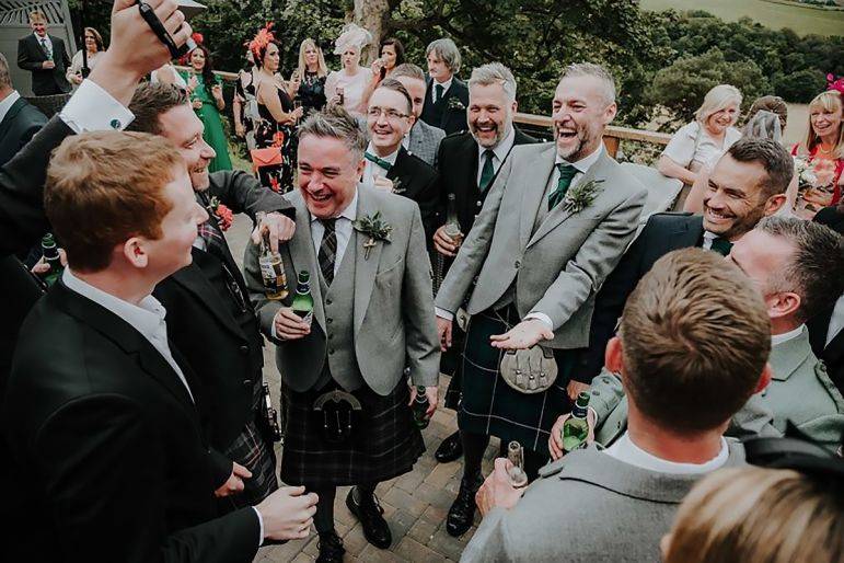 Click to enlarge image close-up-magic-08.jpg