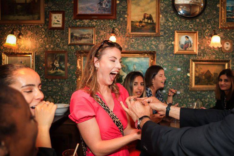 Click to enlarge image thats-magic-01.jpg