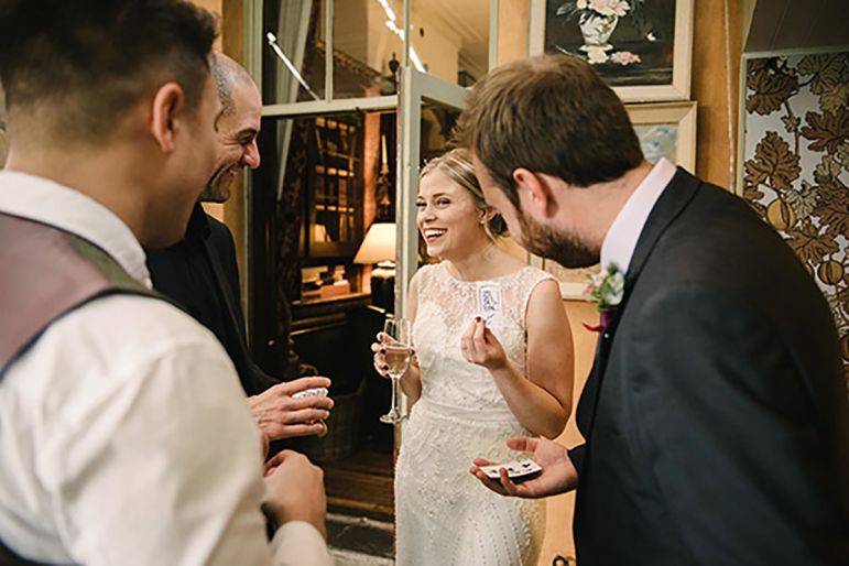 Click to enlarge image astonisher-04.jpg