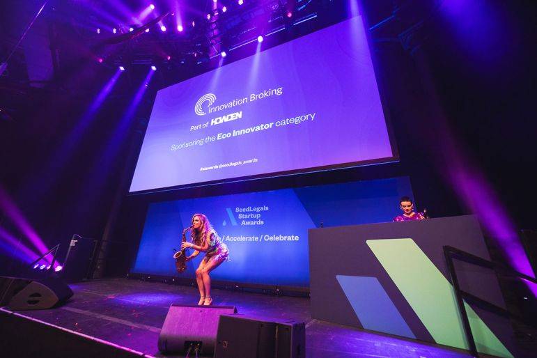 Click to enlarge image hyperflora-05.jpg