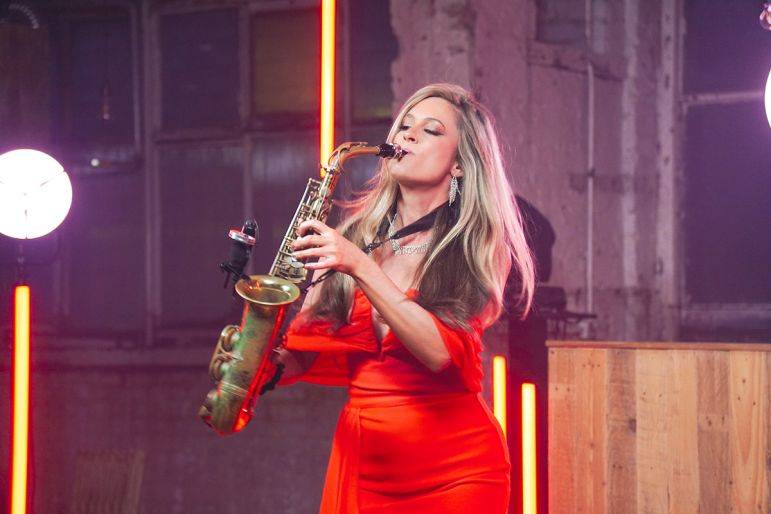 Click to enlarge image hyperflora-06.jpg