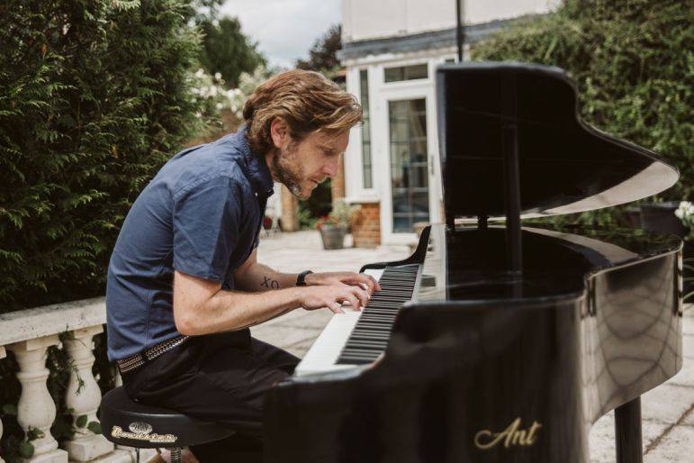 Click to enlarge image ant-shell-1.jpg