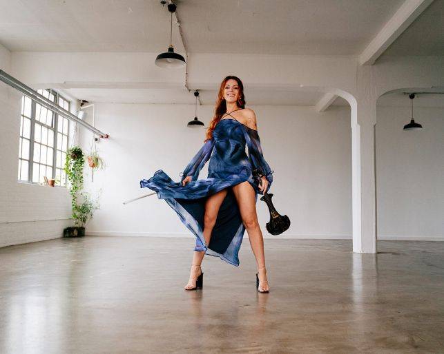 Click to enlarge image scarlet-04.jpg