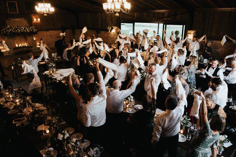 Click to enlarge image waiters-undercover-04.jpg