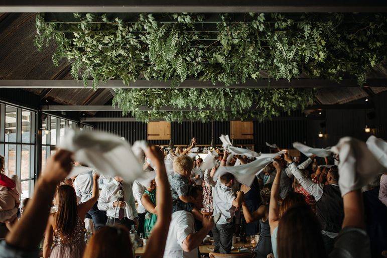 Click to enlarge image waiters-undercover-06.jpg