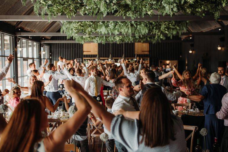 Click to enlarge image waiters-undercover-07.jpg