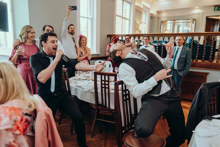 Click to enlarge image waiters-undercover-11.jpg