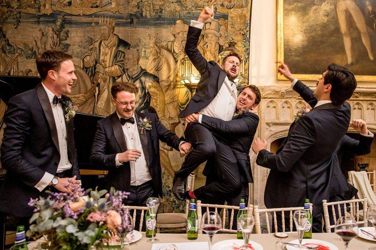 Click to enlarge image waiters-undercover-19.jpg