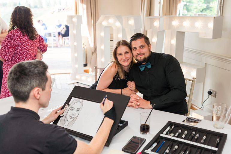 Click to enlarge image drawing-a-crowd-02.jpg